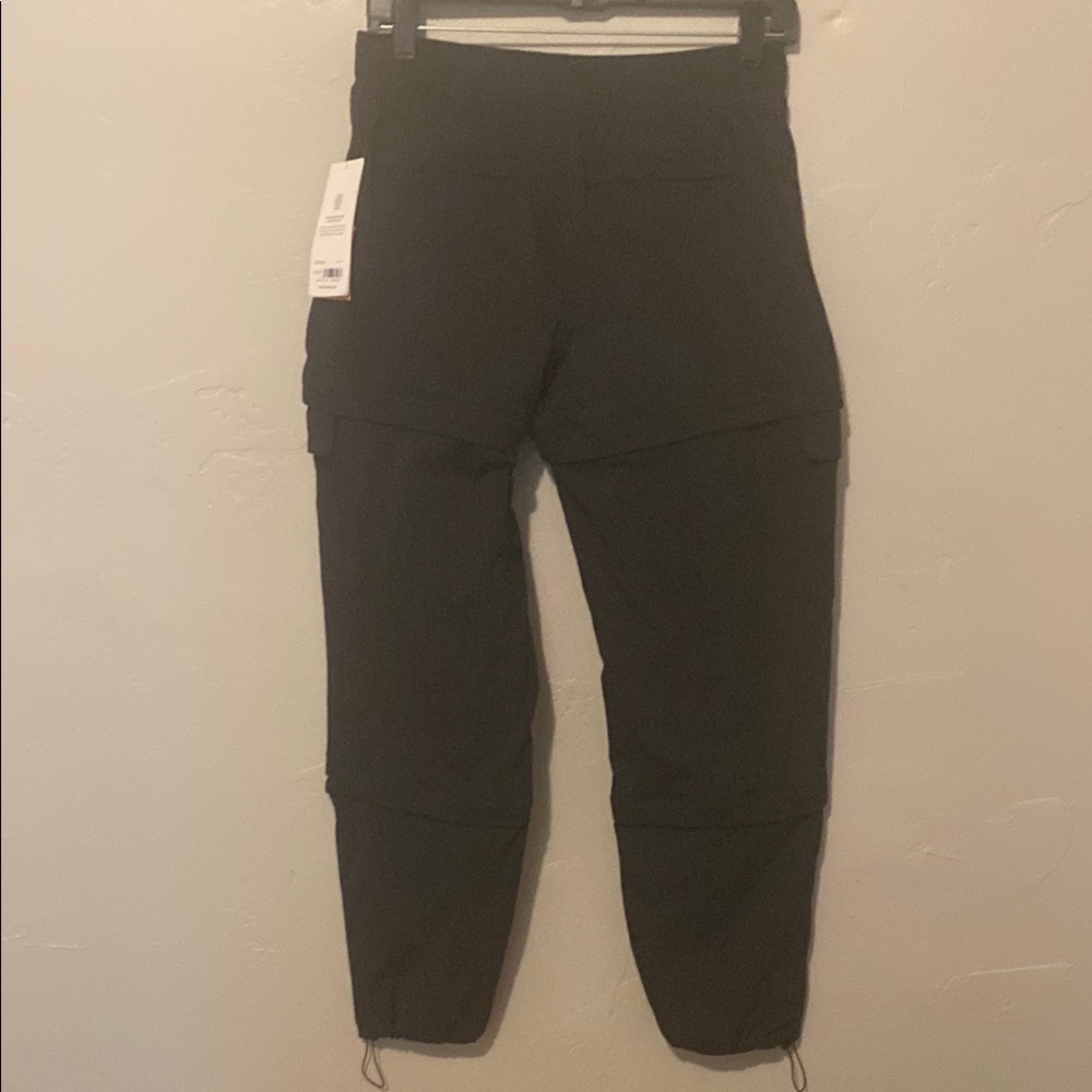 Athleta Black Cargo and Cropped Pants and Shorts High Waist Woman 6 - Picture 9 of 13